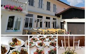 Gasthof - Pension Ismair
